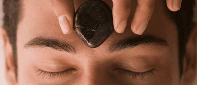 Combining hot stone massage with other therapeutic modalities for a holistic wellness approach - Loft Thai Spa