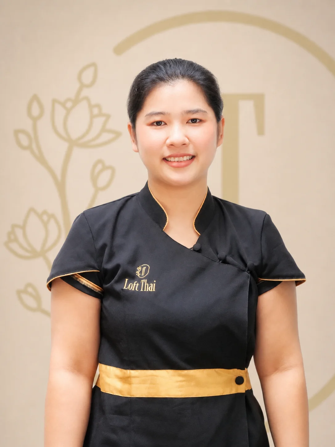 Loft Thai senior spa therapist portrait 04