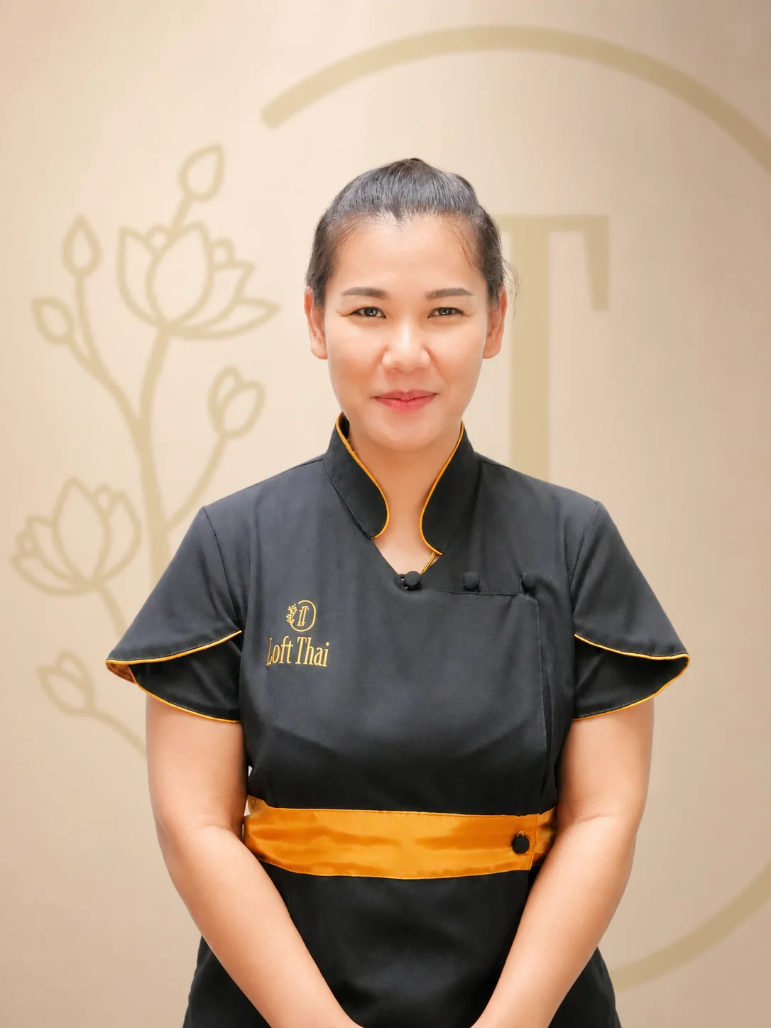Loft Thai senior spa therapist portrait 05