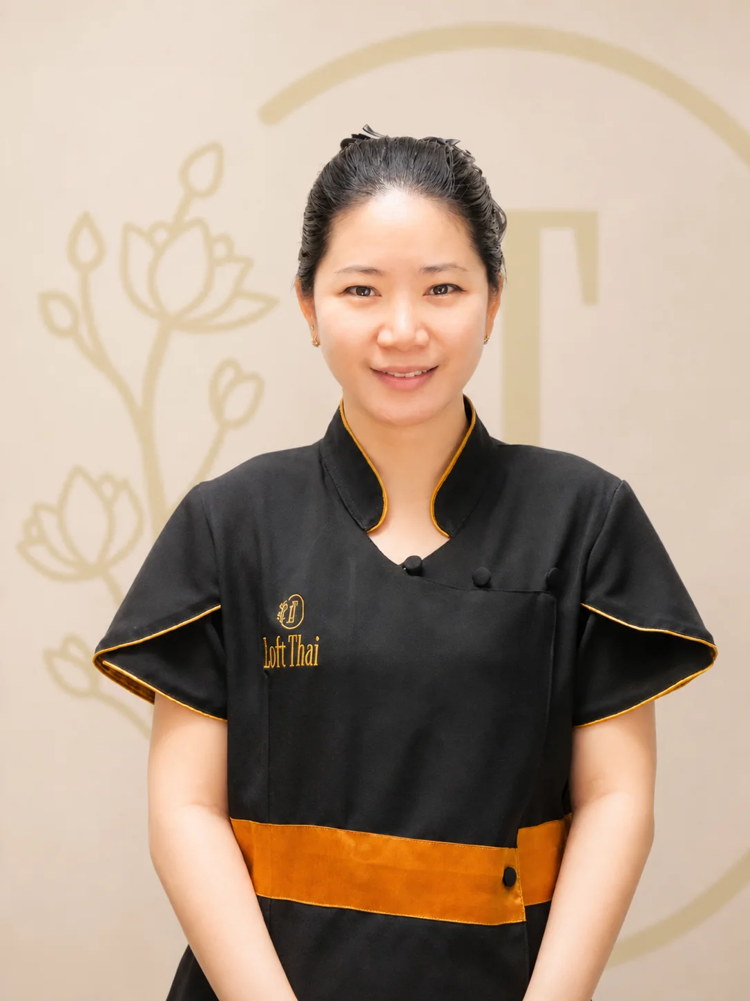 Loft Thai senior spa therapist portrait 08